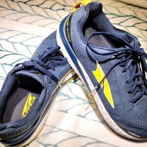 Altras Paradigm 4.5 Running Sz 11.5
